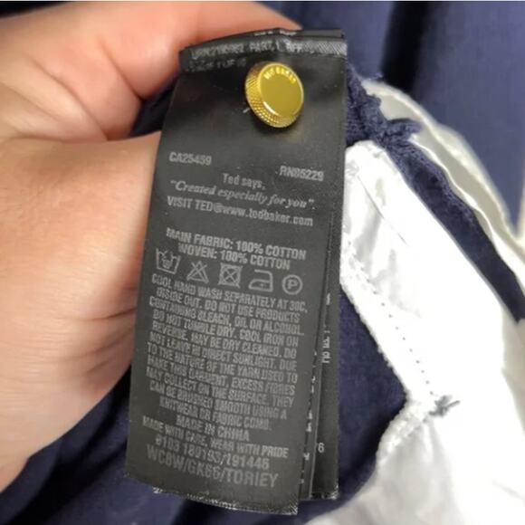 TED BAKER Toriey Embroidered Jumper Sweater Navy Blue Floral Sz S {G9} - Picture 6 of 6